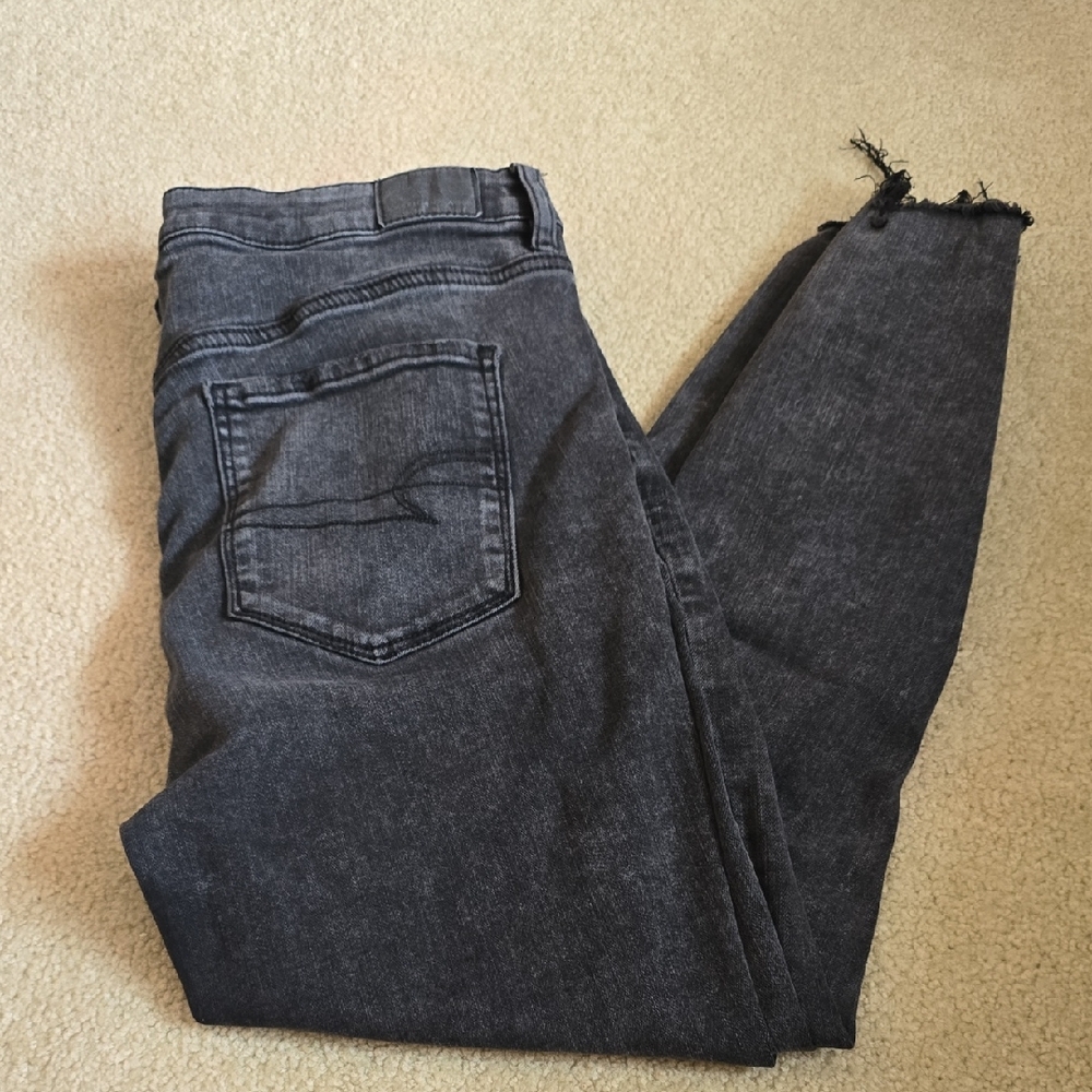 American Eagle Outfitters Super Hi-rise Jegging Crop Black Jeans 14 Reg